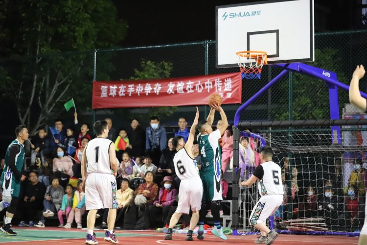 出万的