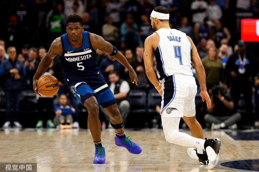 12个篮板 12个篮板