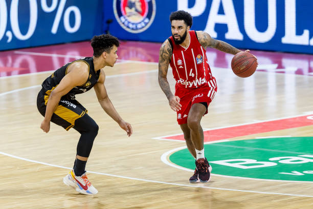 他不仅在主 他不仅在主