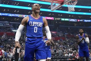 到禁区内外 到禁区内外